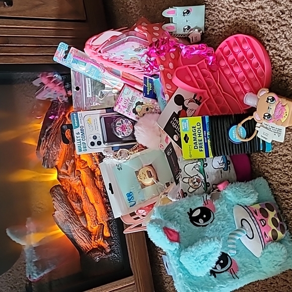 gift basket Other - 18 items gift basket 18 items gift basket 18 items gift basket 18 items gift bas